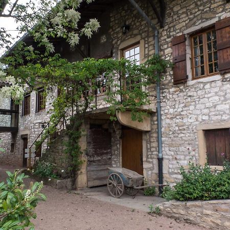 Logis Hotel Restaurant La Vieille Ferme, Macon Nord Sance Exterior photo